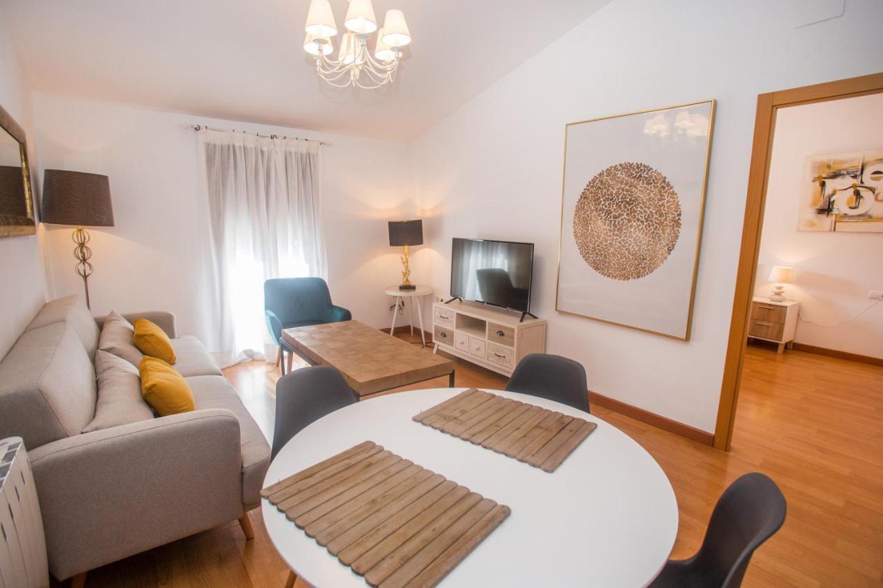 Apartamentos Soho Boutique Plaza Mayor Caces Екстериор снимка
